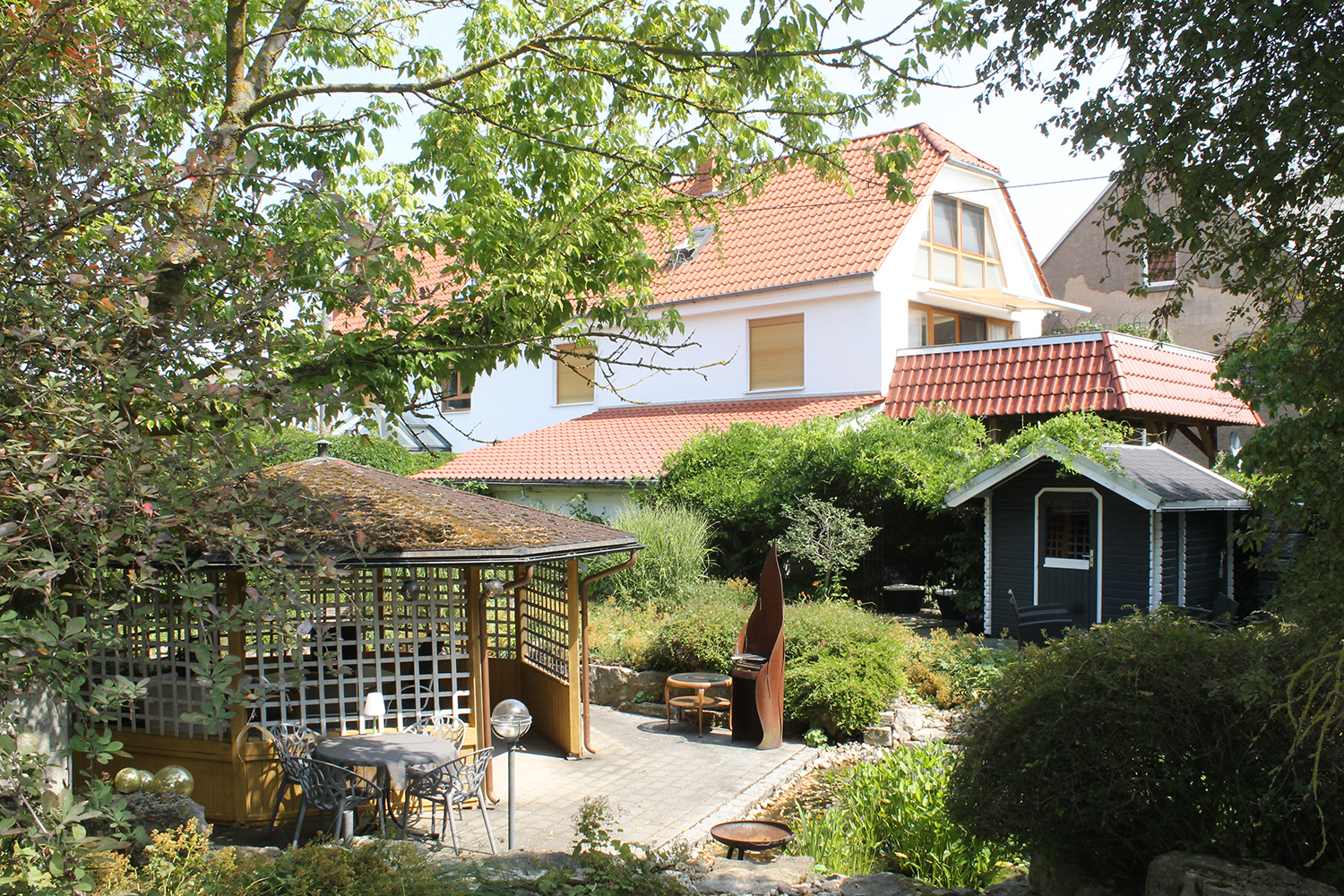 Ferienwohnung-Lieblingsplatz-Garten-mit-Sauna